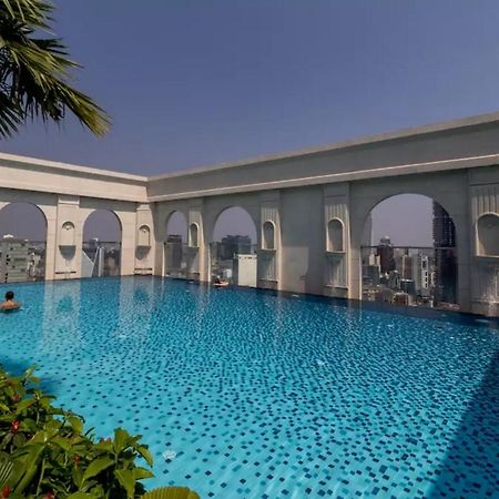 Ami Splendid Rooftop Pool Хошимін Екстер'єр фото